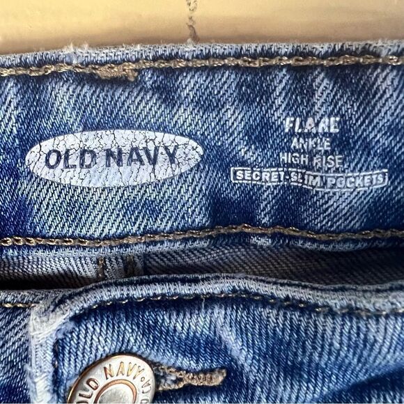 Old‎ Navy Flare High Rise Ankle Jeans Size 14 Petite Womens Denim Plus - Picture 2 of 6